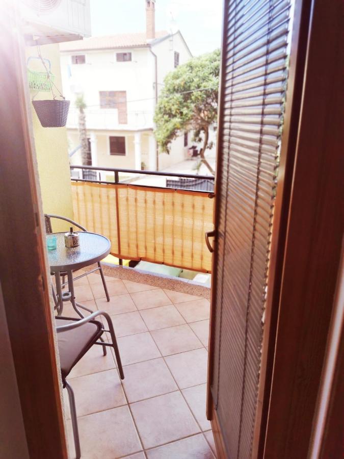 דירות Santa Eufemia Rovinj 10Min Walk To City & Free Garage Parking מראה חיצוני תמונה