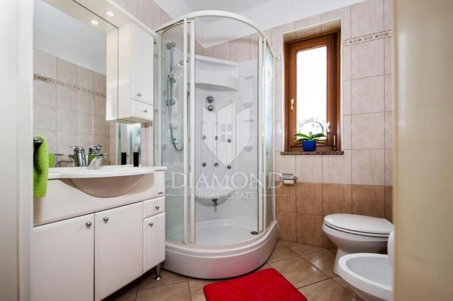 דירות Santa Eufemia Rovinj 10Min Walk To City & Free Garage Parking מראה חיצוני תמונה