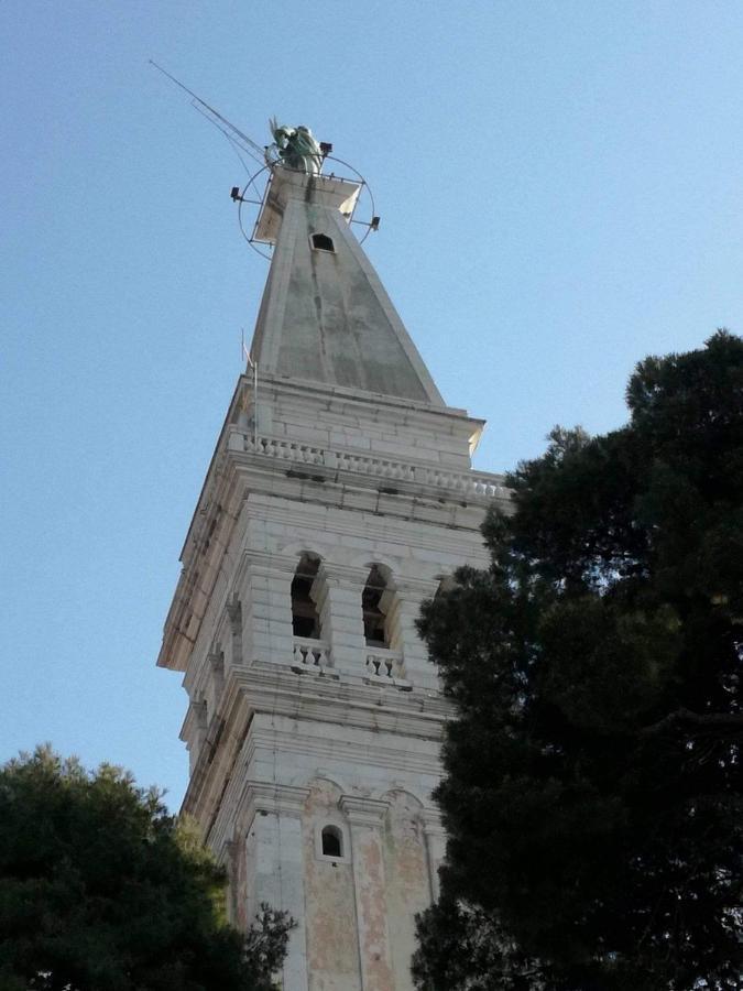 דירות Santa Eufemia Rovinj 10Min Walk To City & Free Garage Parking מראה חיצוני תמונה