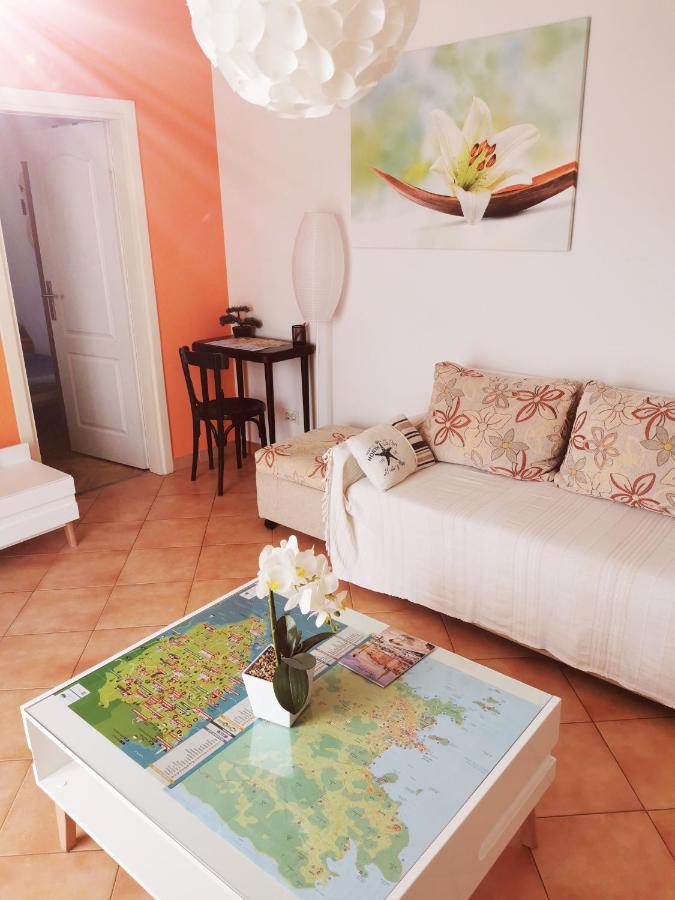 דירות Santa Eufemia Rovinj 10Min Walk To City & Free Garage Parking מראה חיצוני תמונה