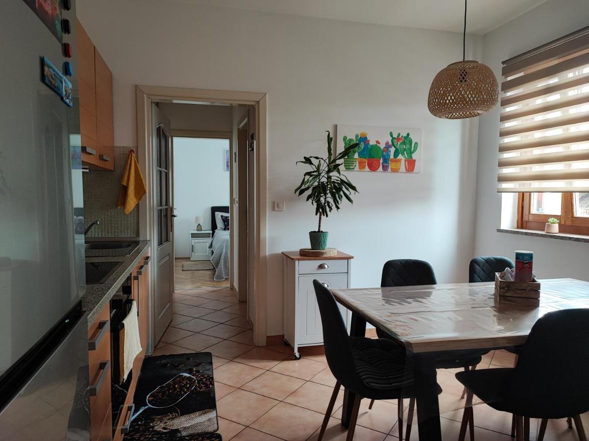 דירות Santa Eufemia Rovinj 10Min Walk To City & Free Garage Parking מראה חיצוני תמונה